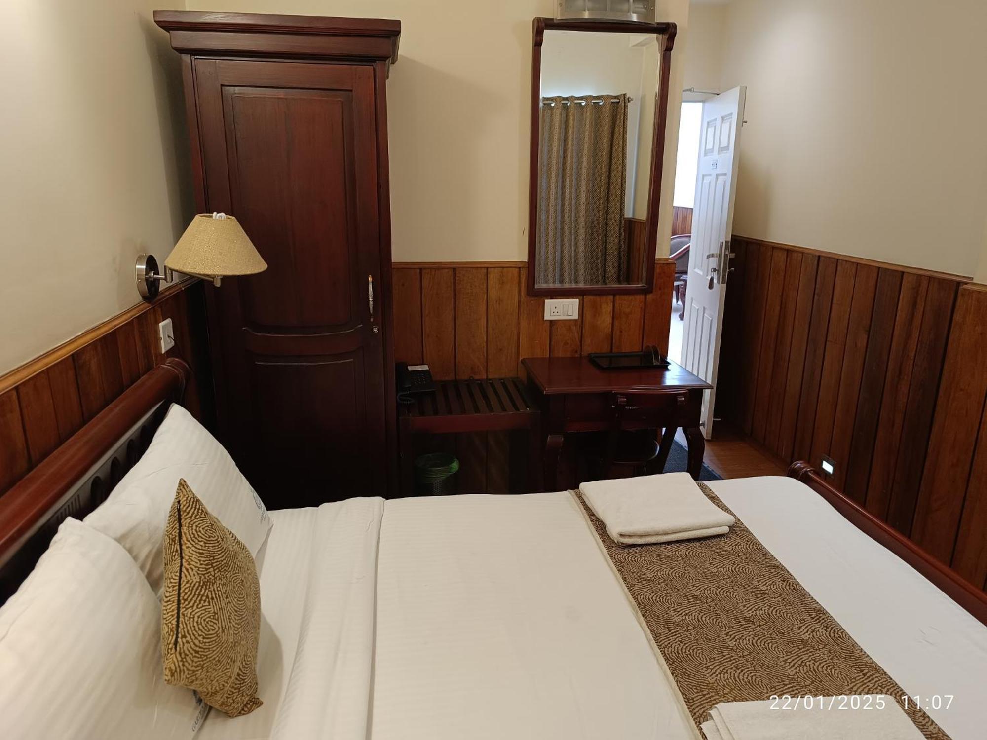 Garden Manor Hotel Ooty Kamer foto