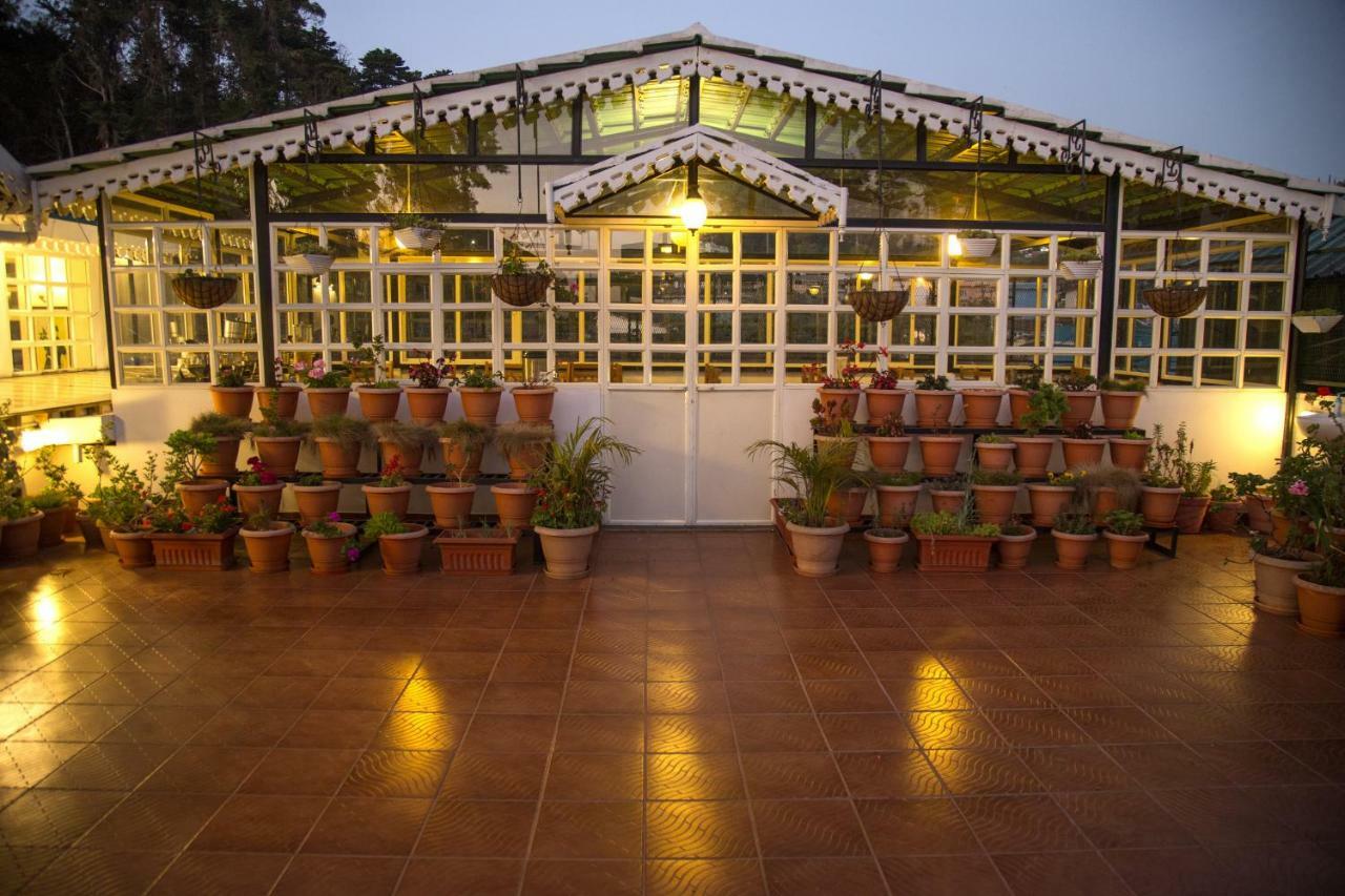 Garden Manor Hotel Ooty Buitenkant foto
