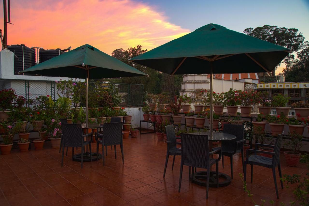 Garden Manor Hotel Ooty Buitenkant foto
